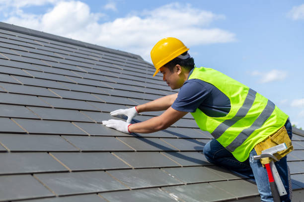 Best Commercial Roofing Services  in Lla Lla, WA